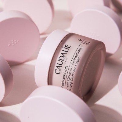 Caudalie New Resveratrol Lift Day Cream 4