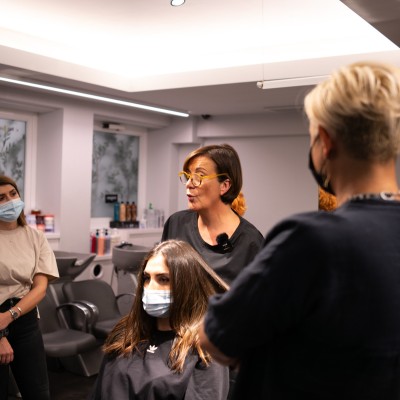 Yiouli Vamvakerou - Amazon Keratin - Liss 10 Bubblegum - educational workshop picture 4