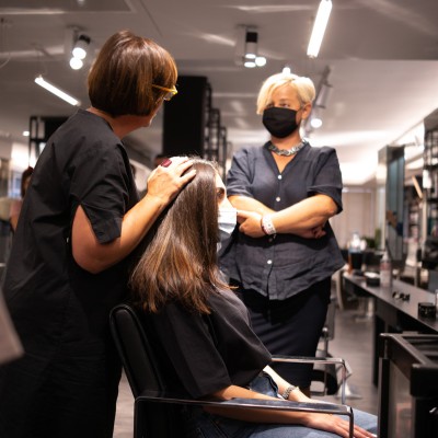 Yiouli Vamvakerou - Amazon Keratin - Liss 10 Bubblegum - educational workshop picture 5